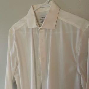 Calvin Klein Slim Fit Performance No Iron Dress Shirt (Like New)